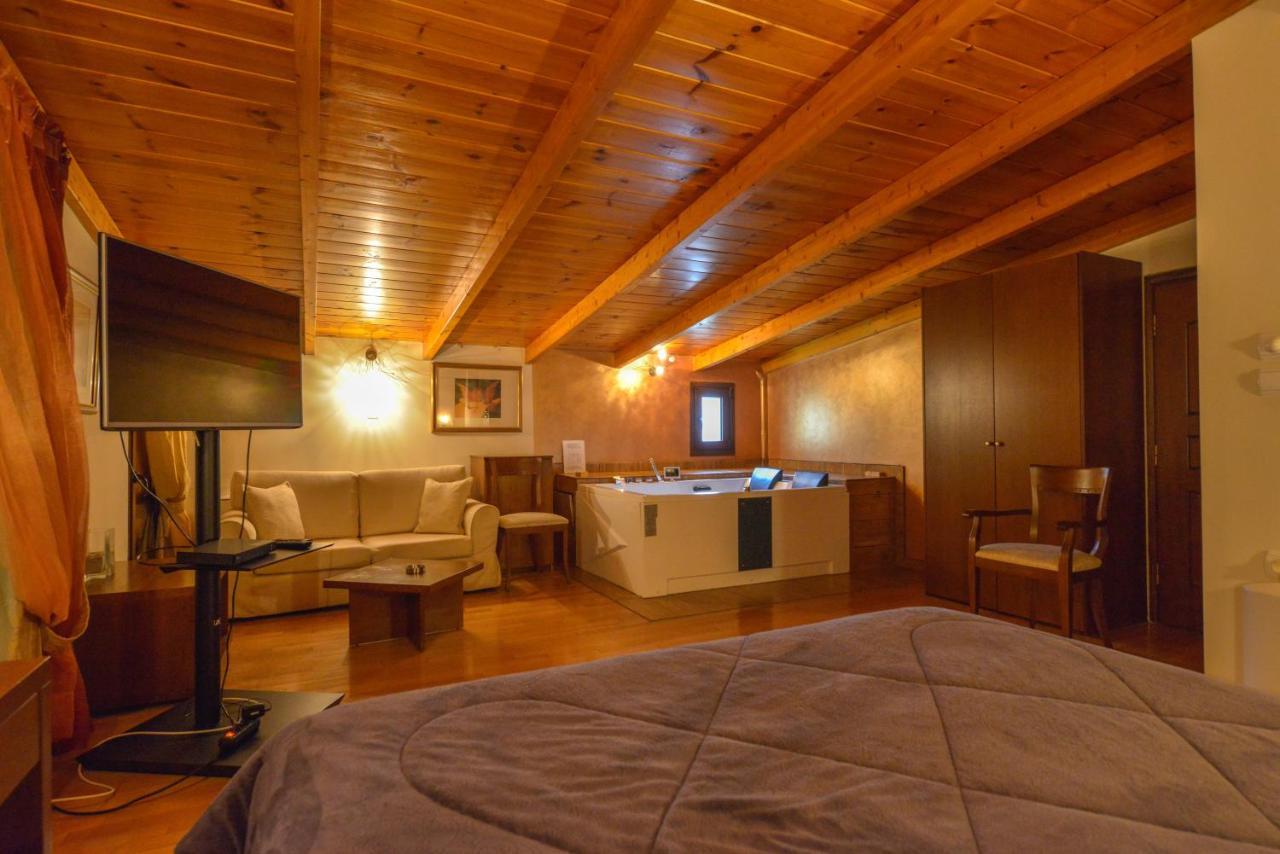 Hotel Chris Ateny